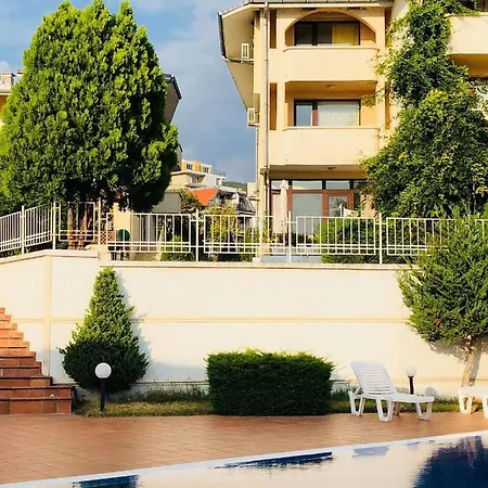 Sun Palace Villa *